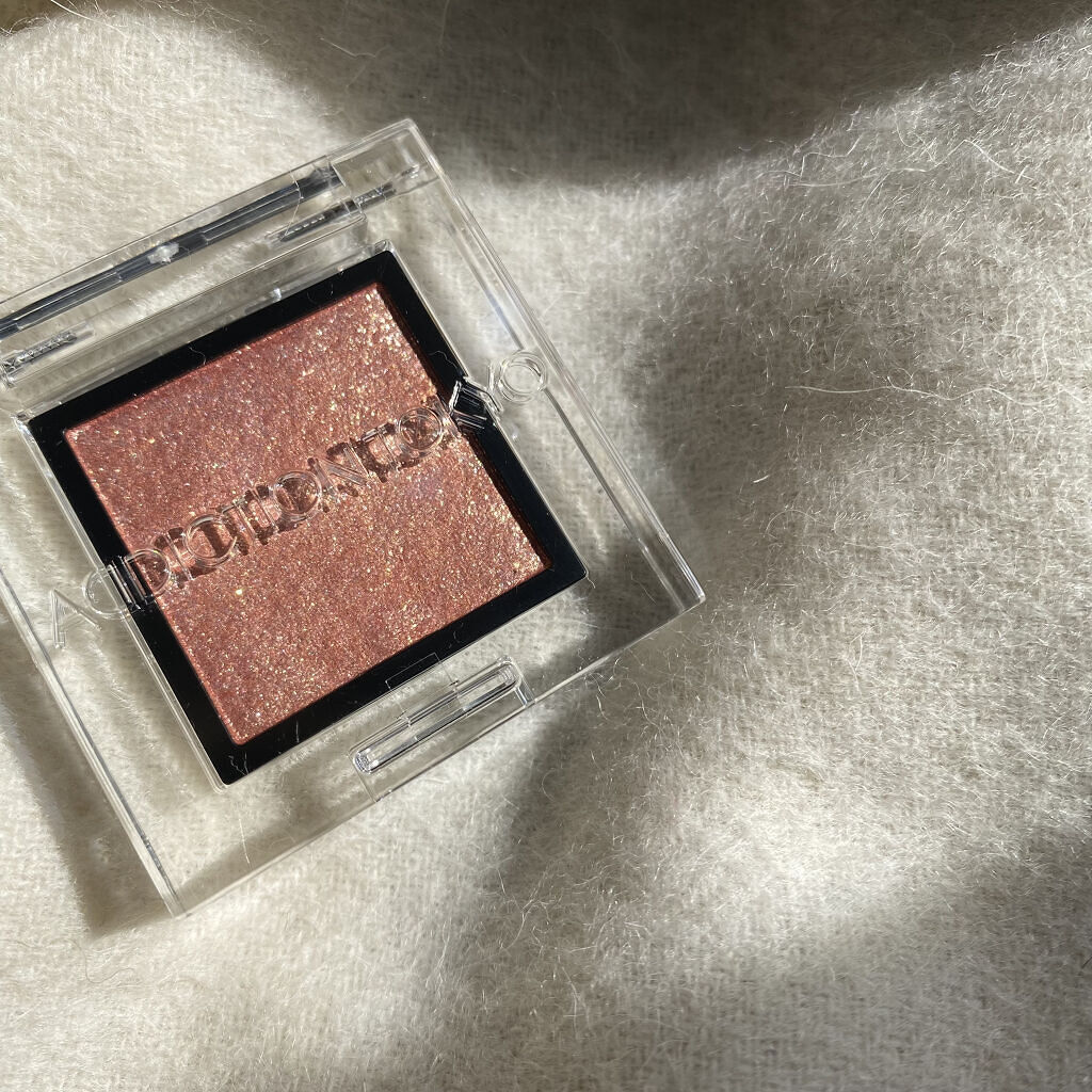 アディクション ザ アイシャドウ スパークル/ADDICTION/単色アイシャドウを使ったクチコミ（2枚目）