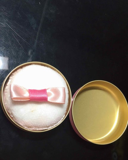 パフ・デ・チーク(フラワーハーモニー)/MAJOLICA MAJORCA/パウダーチークを使ったクチコミ(3枚目)