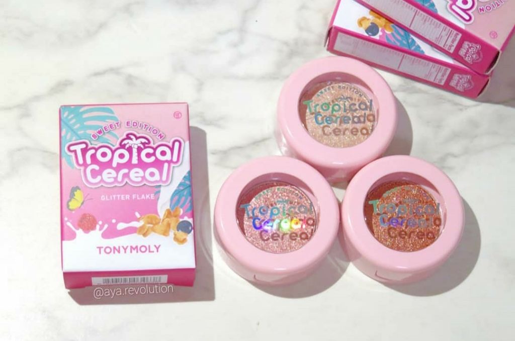 トロピカル シリアル グリッター フレーク/TONYMOLY/グリッターを使ったクチコミ（1枚目）