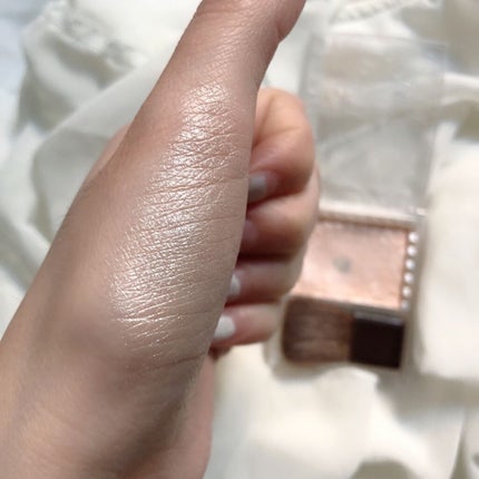 パールグロウハイライト/CEZANNE/パウダーハイライトを使ったクチコミ(3枚目)