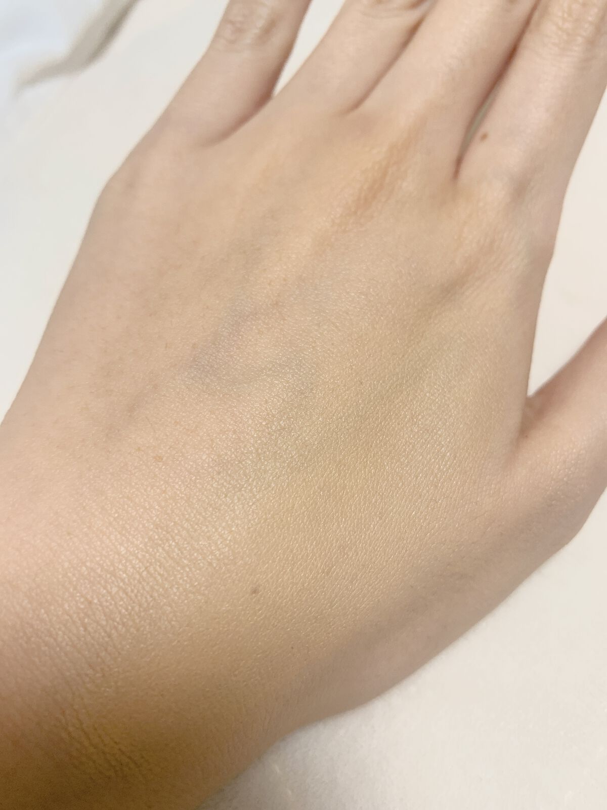 RMK リクイドファンデーション フローレスカバレッジ/RMK/リキッドファンデーションを使ったクチコミ（3枚目）