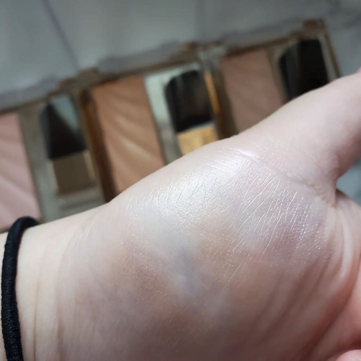 ドレープド シマーグロウ/excel/パウダーハイライトを使ったクチコミ（3枚目）