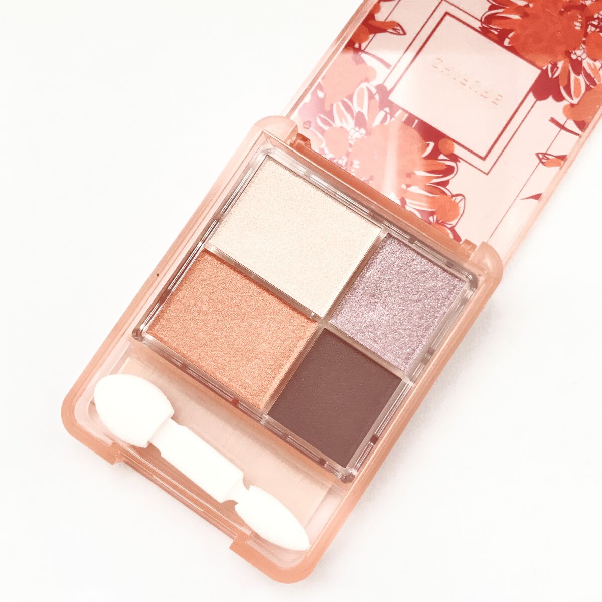 グラデーション アイシャドウ 08 チアフルフラワー（2023年春夏限定色)/ちふれ/アイシャドウパレットを使ったクチコミ（2枚目）