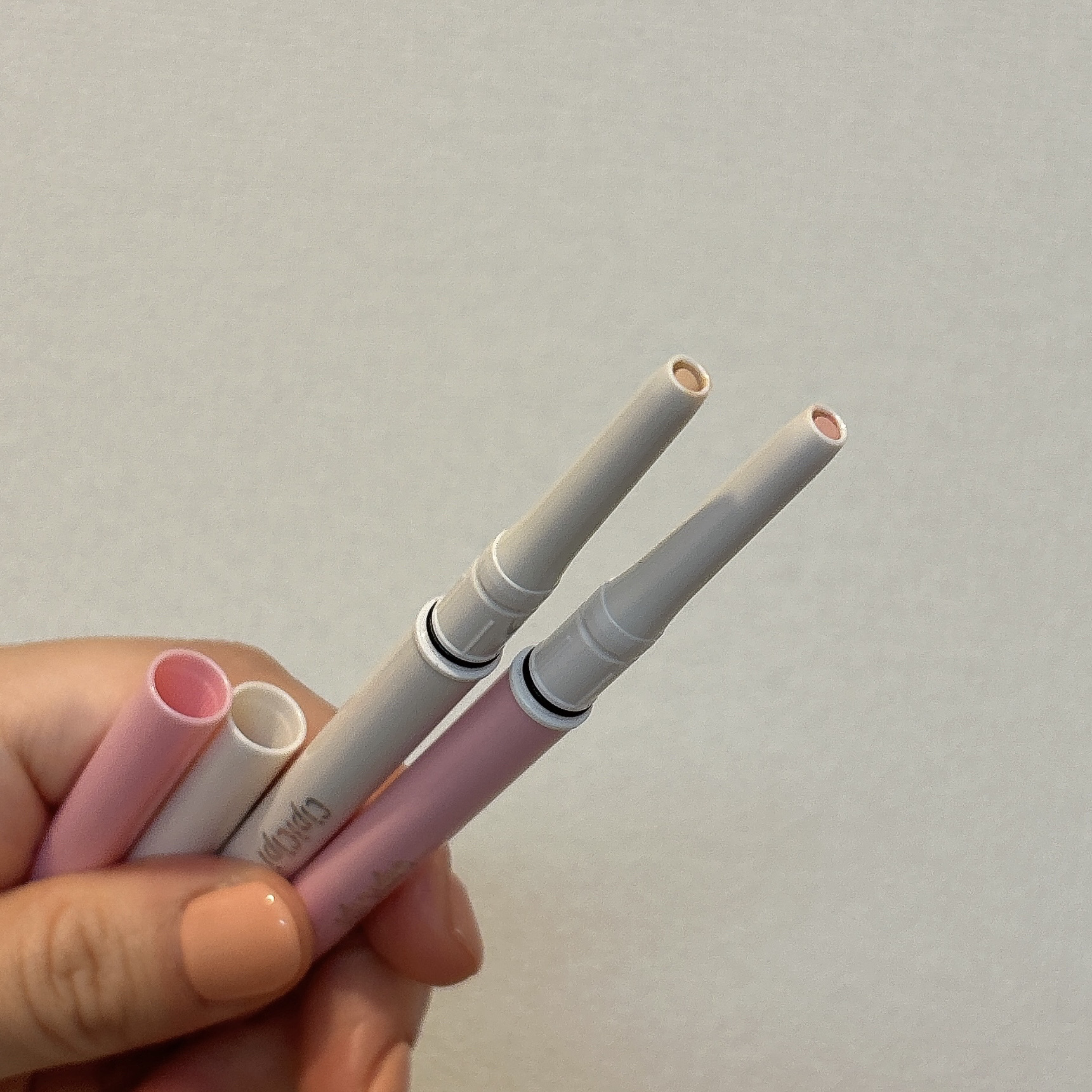 CipiCipi ポイントコンシーラーのクチコミ「𝐶𝑖𝑝𝑖 𝐶𝑖𝑝𝑖 ポイントコンシーラー

🍑🍑🍑

¥1,100

ライトベージュ/いちごみ.....」（2枚目）