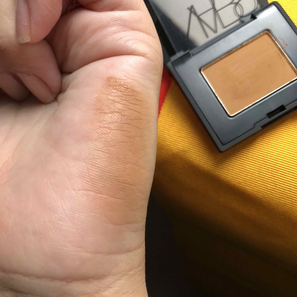 シングルアイシャドー/NARS/単色アイシャドウを使ったクチコミ(3枚目)