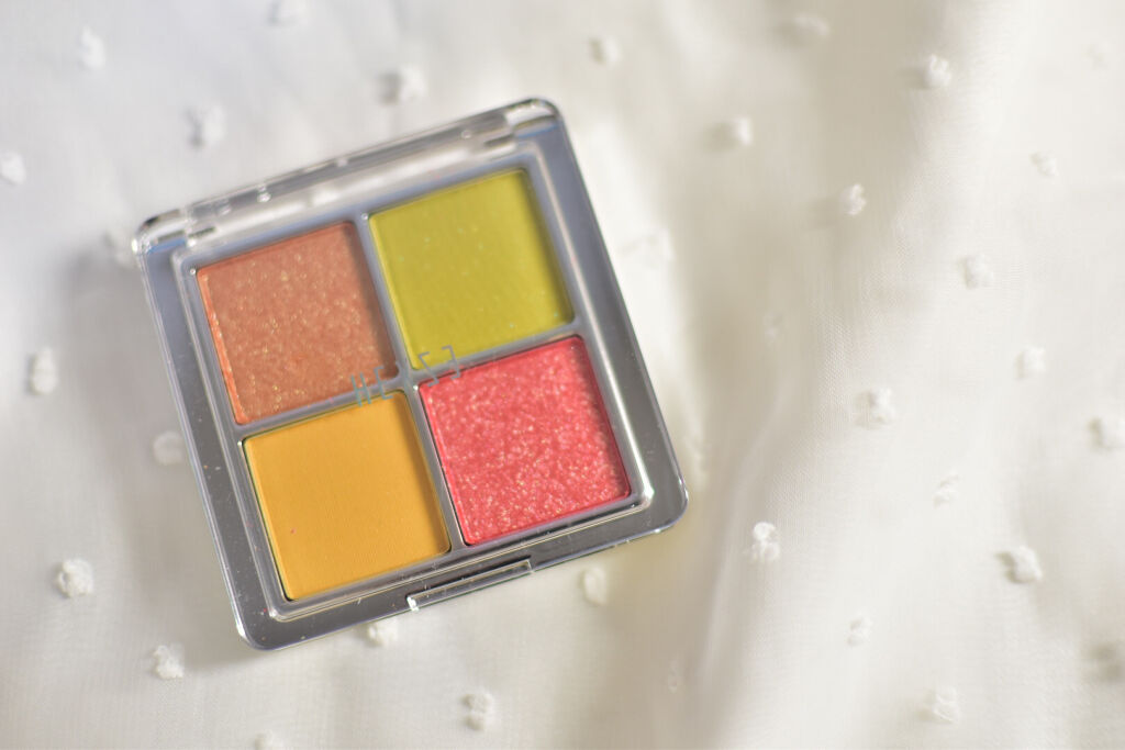 アイランドアドベンチャー4アイシャドウ/HEXZE（ヘックスゼ）/アイシャドウパレットを使ったクチコミ（1枚目）