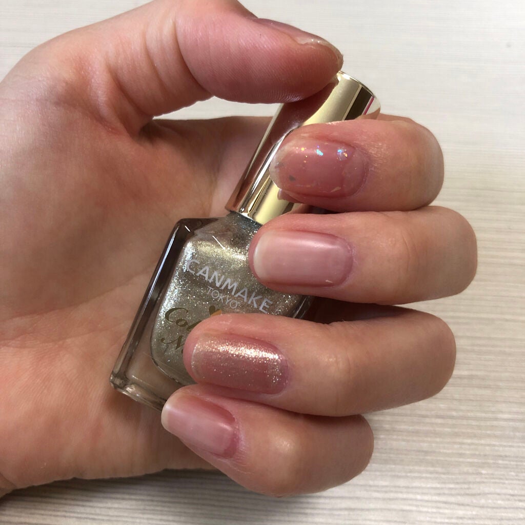 カラフルネイルズ/キャンメイク/マニキュアを使ったクチコミ(2枚目)