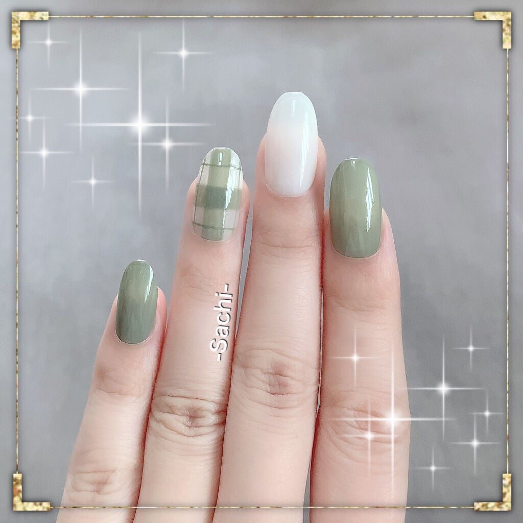 カラフルネイルズ/キャンメイク/マニキュアを使ったクチコミ(2枚目)