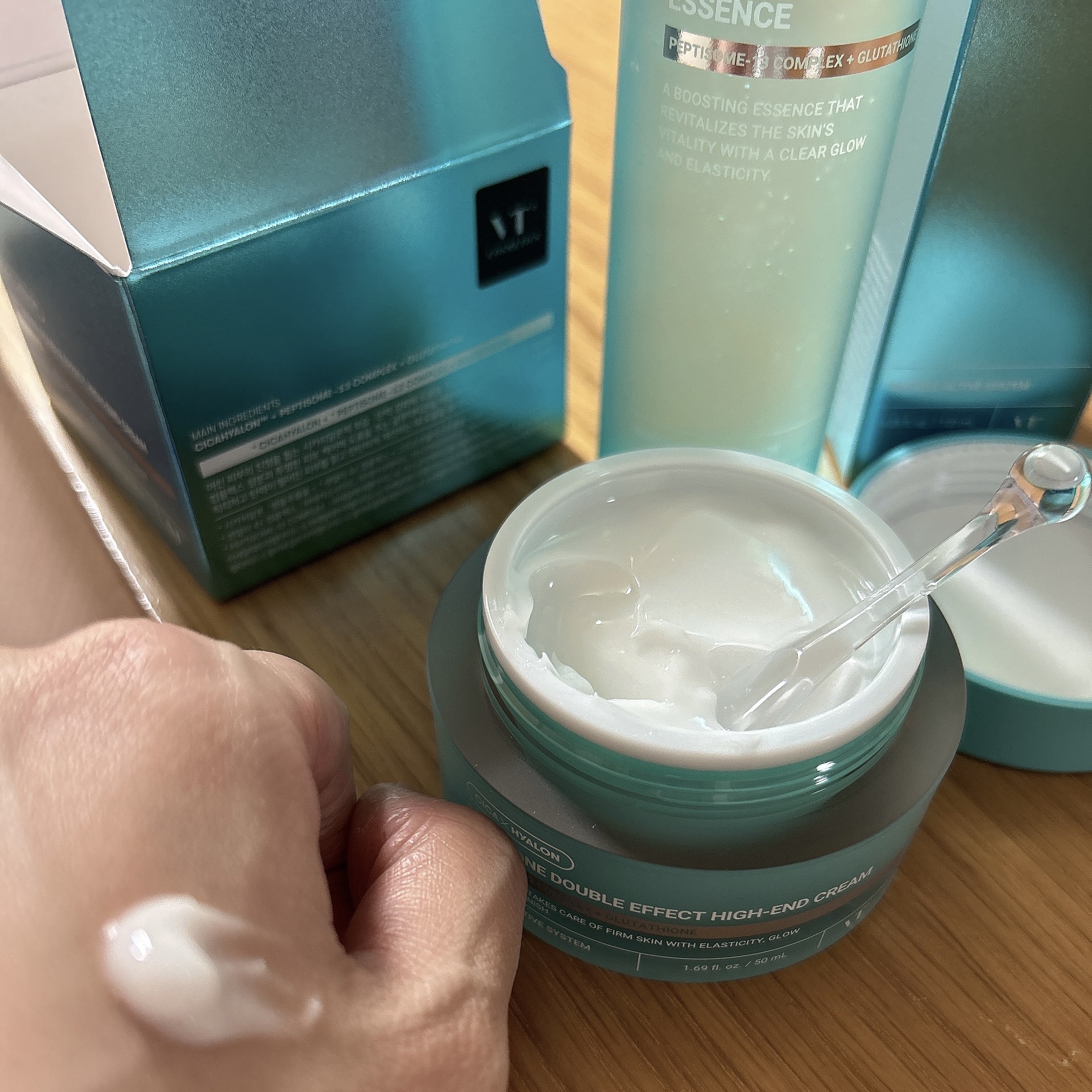 ぺプチオン ダブルエフェクト ハイエンドクリーム/VT/フェイスクリームを使ったクチコミ（1枚目）