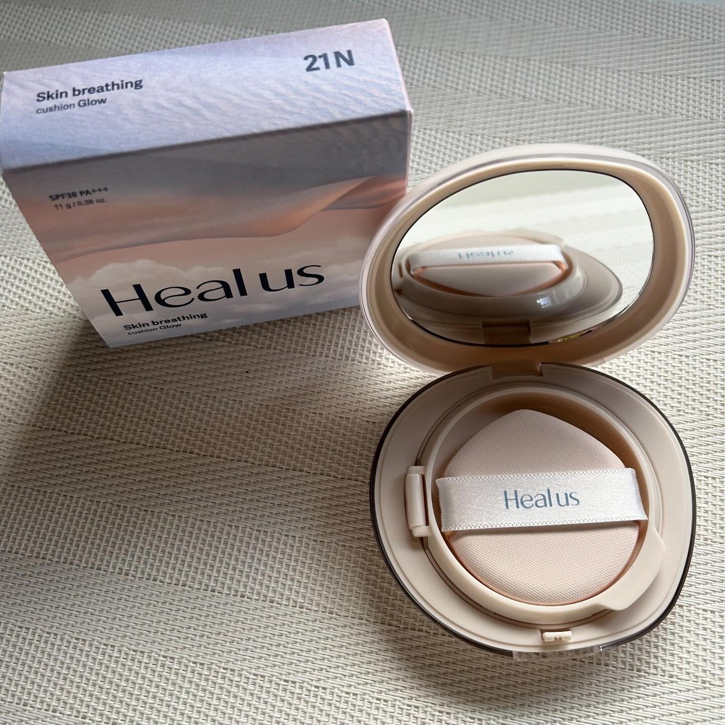 ブリージンググロークッション/Healus/クッションファンデーションを使ったクチコミ(3枚目)