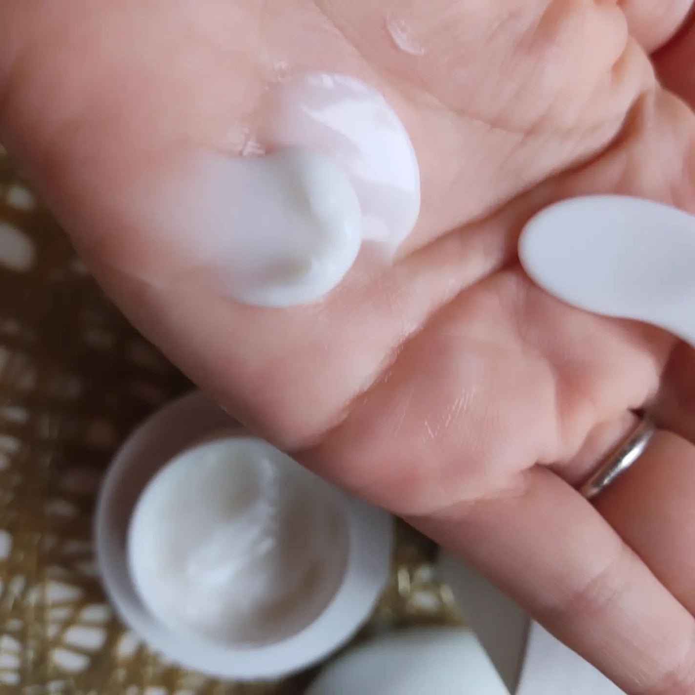 バイタル イン ジェジュ タイム リペア アイクリーム/ACCOJE/アイケア・アイクリームを使ったクチコミ(3枚目)