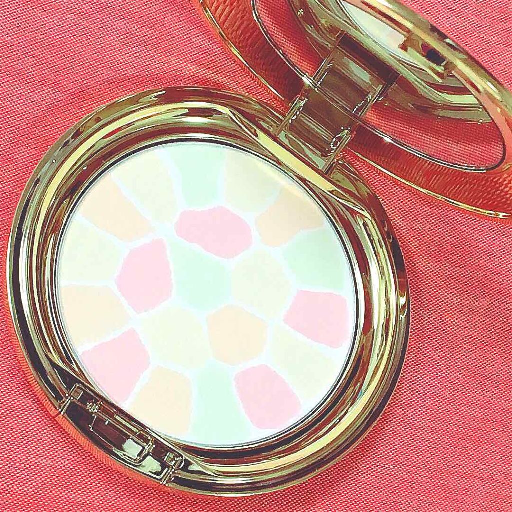 ラ プードル オートニュアンス/Elégance/プレストパウダーを使ったクチコミ(1枚目)