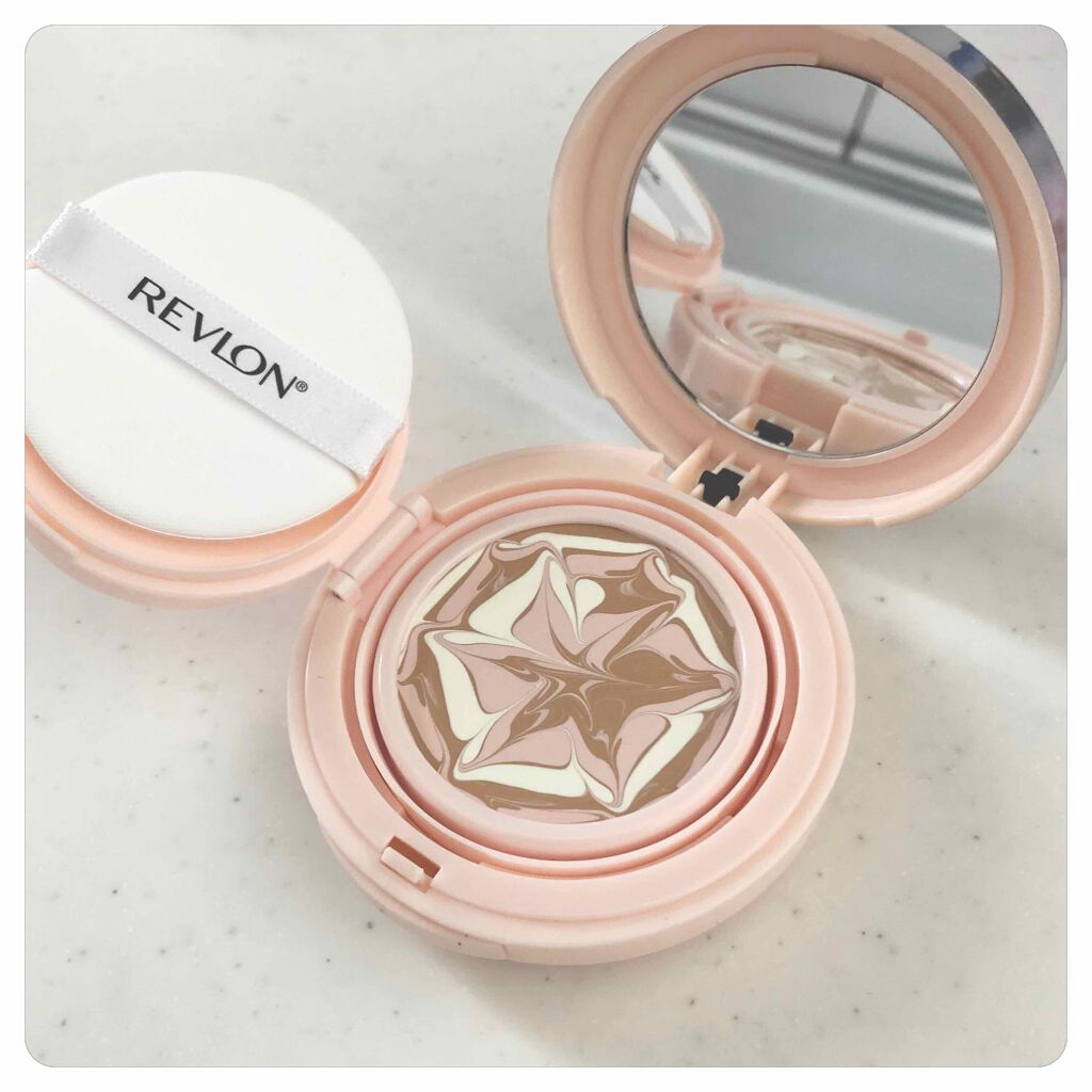 フォトレディ キャンディッド ウォーター エッセンス コンパクト ファンデーション/REVLON/クリーム・エマルジョンファンデーションを使ったクチコミ(1枚目)