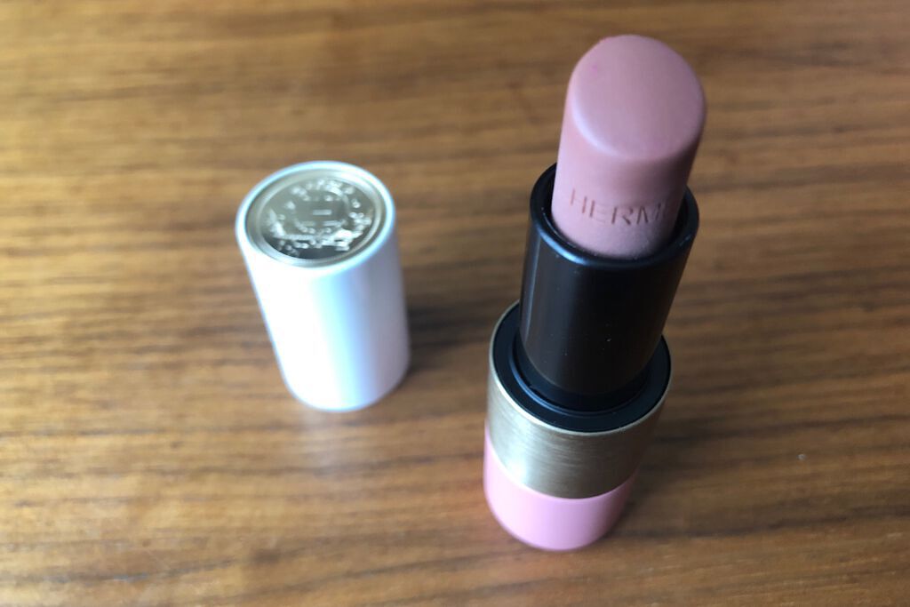 ローズ・エルメス ローズ ア レーヴル/エルメス/口紅を使ったクチコミ(2枚目)