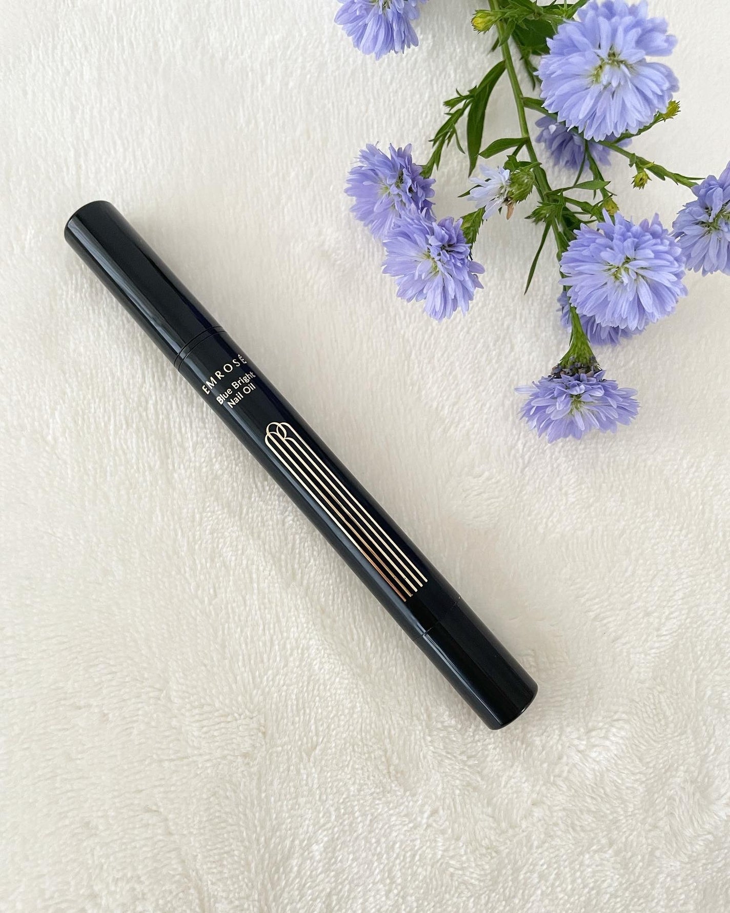 ブルーブライトネイルオイル/EMROSÉ/ネイルオイル・トリートメントを使ったクチコミ(1枚目)
