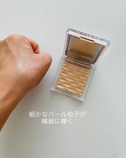 たかみ♡フォロバします on LIPS 「.CLIO⚘プリズムハイライター01ゴールドシアー✔️細かいパ..」(2枚目)