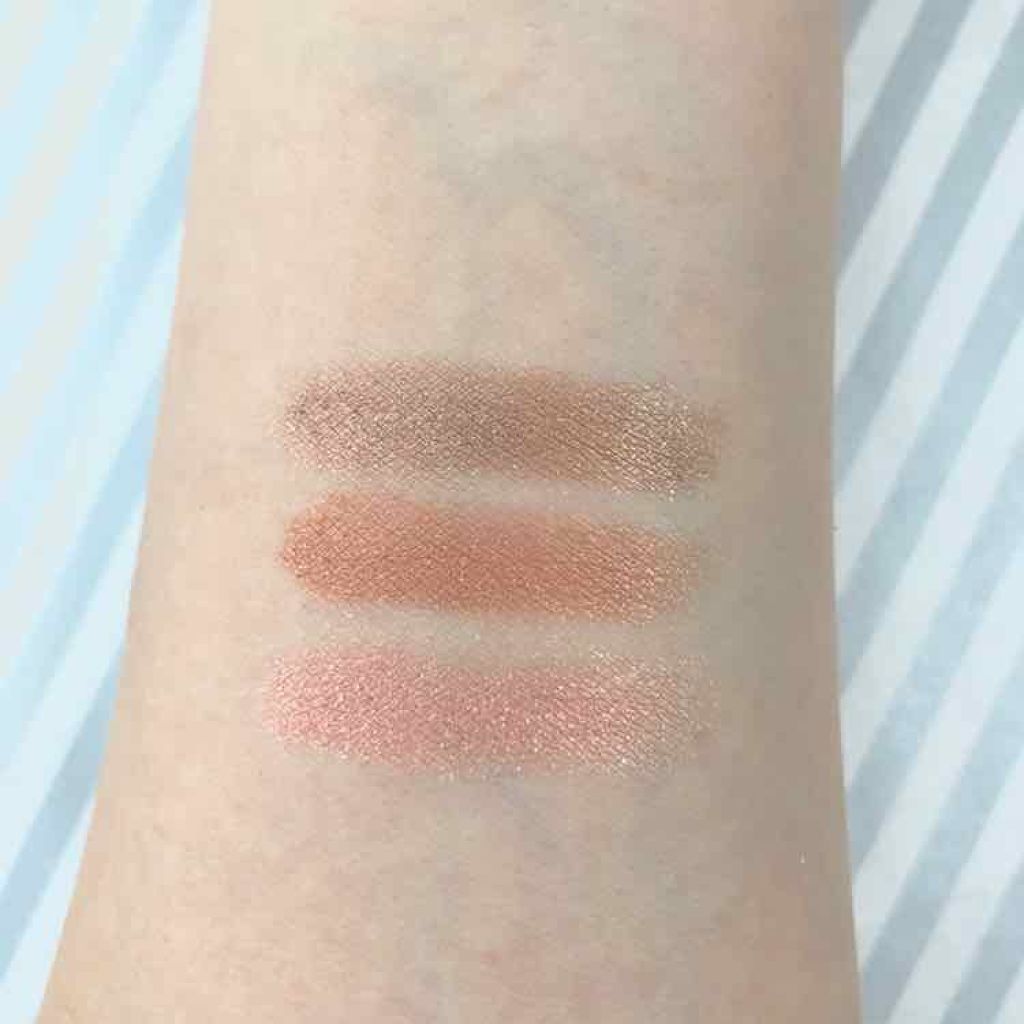 シャドーカスタマイズ/MAJOLICA MAJORCA/単色アイシャドウを使ったクチコミ（3枚目）