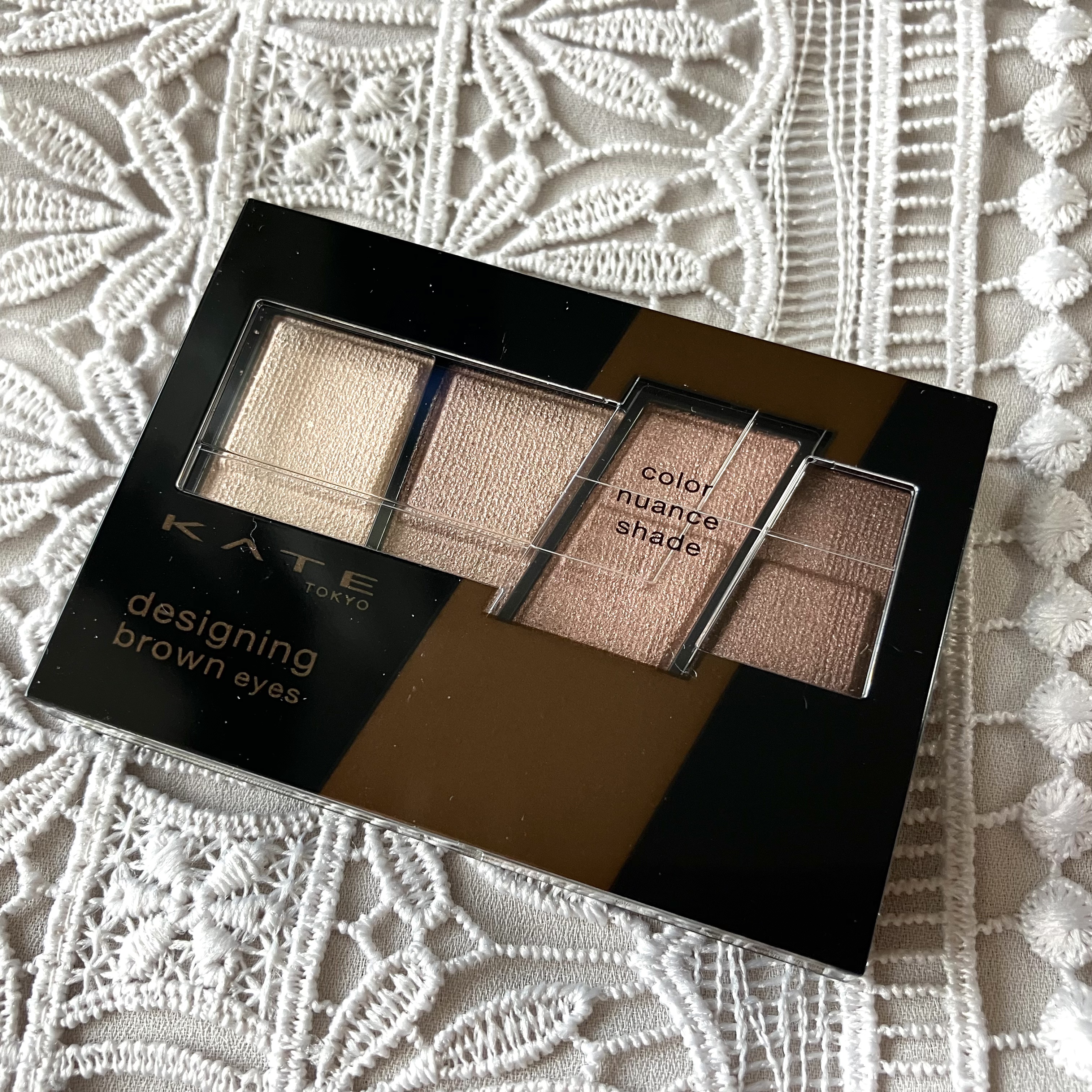 デザイニングブラウンアイズ BR-12 グレージュブラウン/KATE/アイシャドウパレットを使ったクチコミ（3枚目）