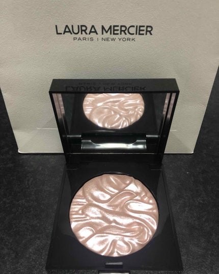 フェイスイルミネーター/ローラ メルシエ/パウダーハイライトを使ったクチコミ(1枚目)