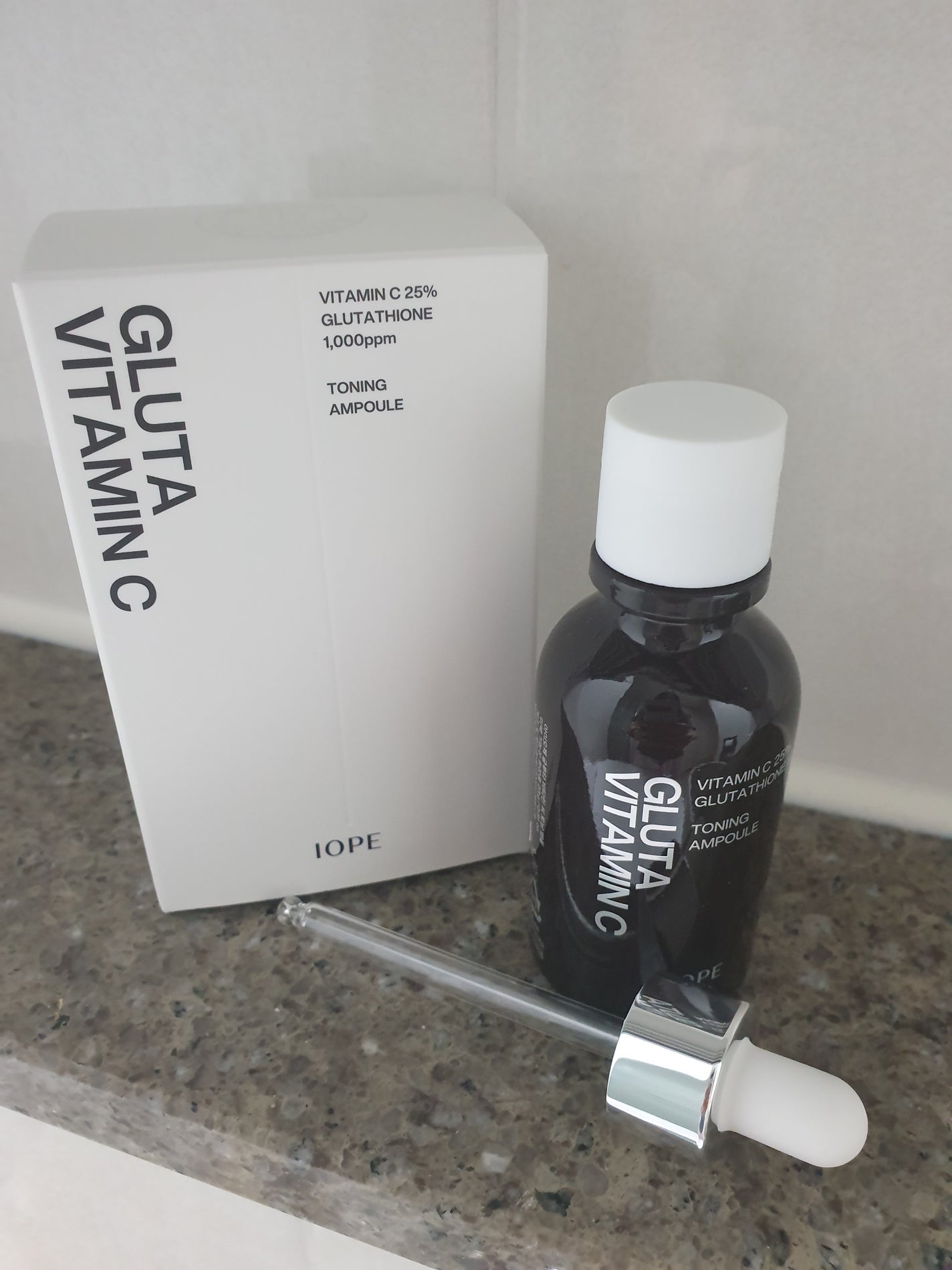 グルタ ビタミンC トーニング アンプル/IOPE/美容液を使ったクチコミ(1枚目)