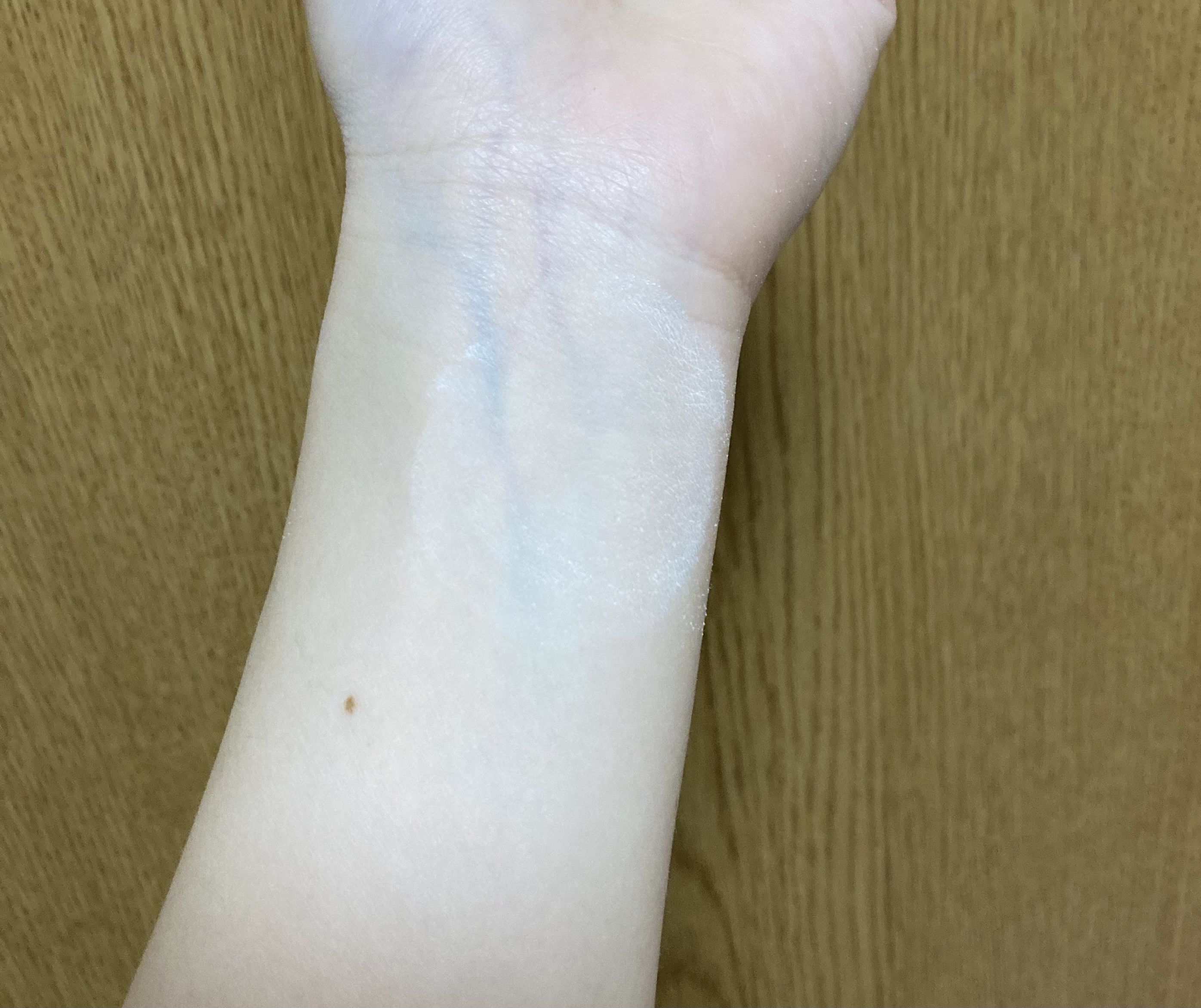 ライトウェイト ルースパウダー/LionWell（ライオンウェル）/ルースパウダーを使ったクチコミ（3枚目）