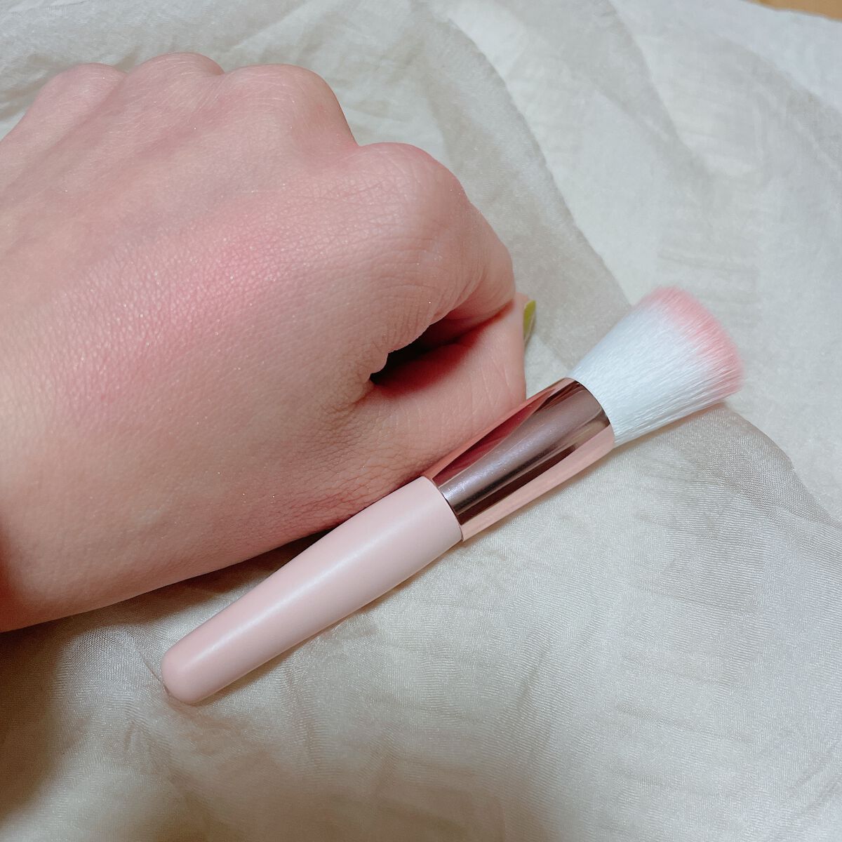 さえこさん on LIPS 「100均のブラシ✨チクチクするかなぁ?とおそるおそる買ったけど..」(2枚目)