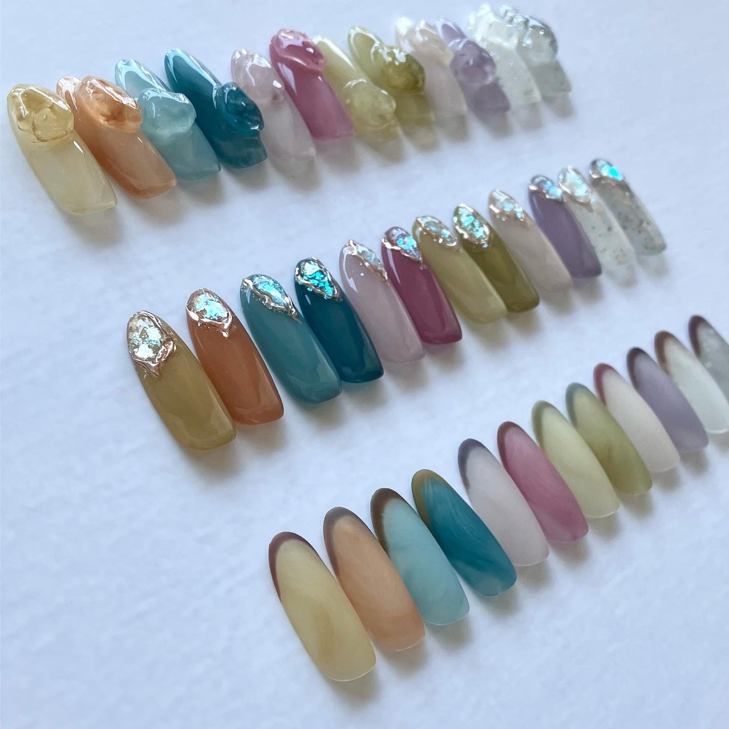 sato 🕊 self nail🫧🤍 on LIPS 「MYSTICJO.12newcolors先日発売されたミスジョ..」(4枚目)