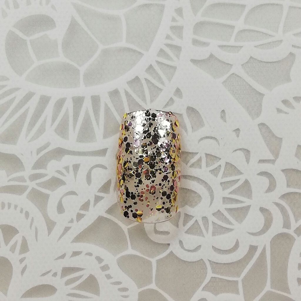 ネイルポリッシュ/THREE/マニキュアを使ったクチコミ（3枚目）