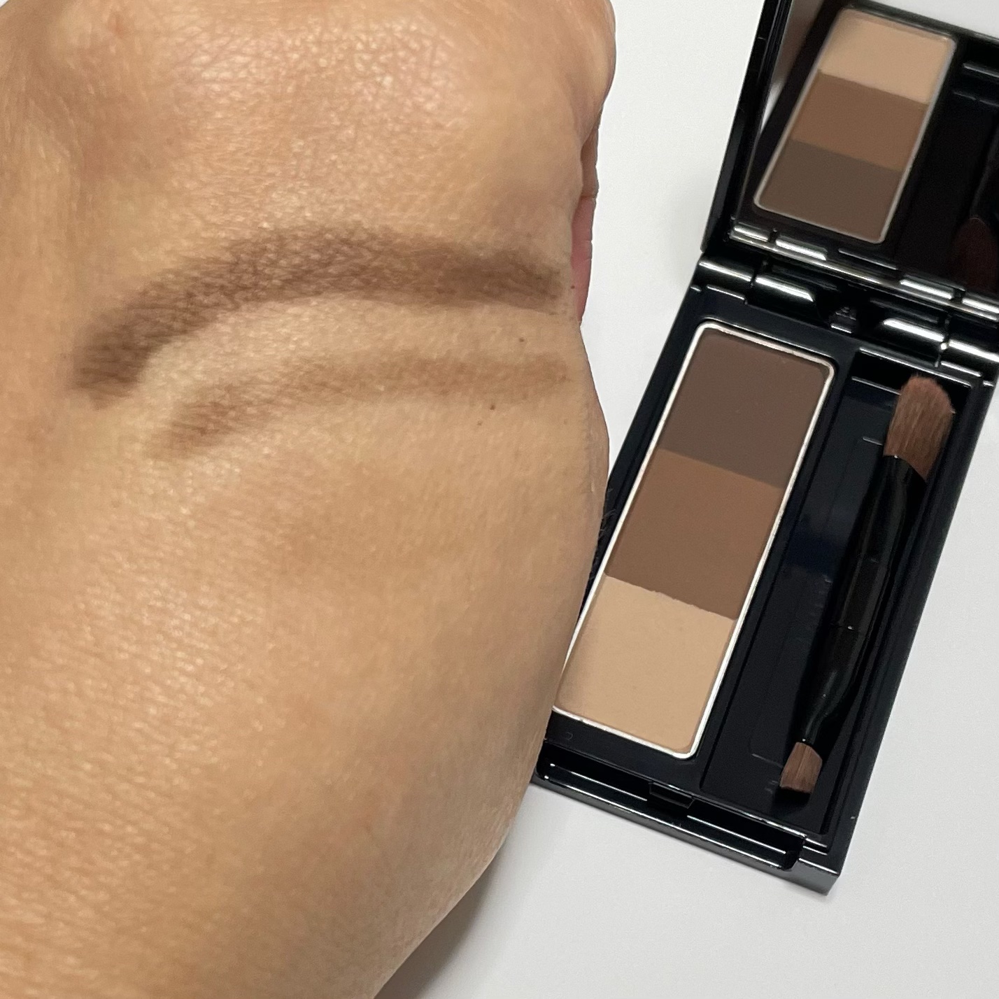 ケイト デザイニングアイブロウ3D/KATE/パウダーアイブロウを使ったクチコミ（2枚目）