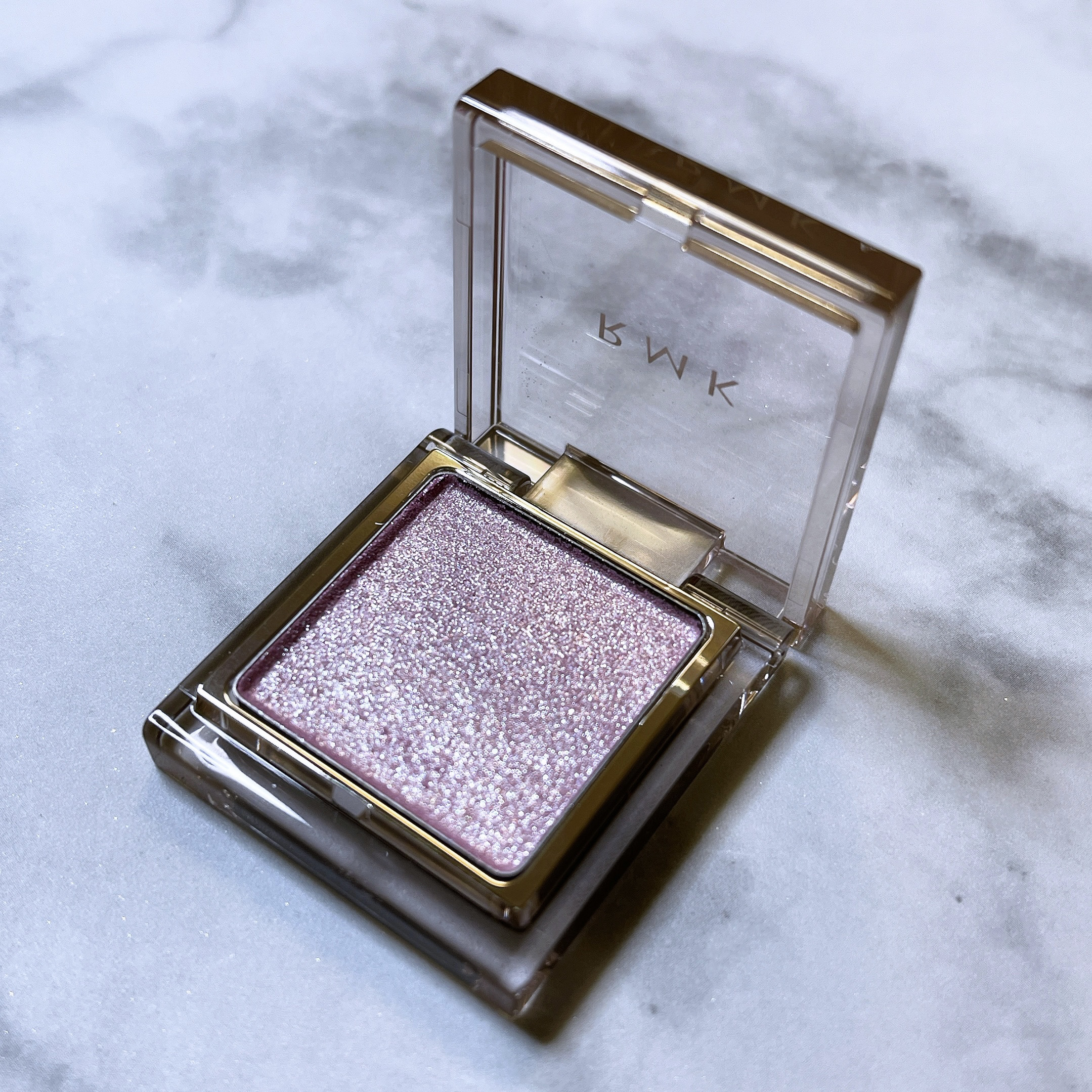 インフィニット シングル アイズ/RMK/単色アイシャドウを使ったクチコミ（1枚目）