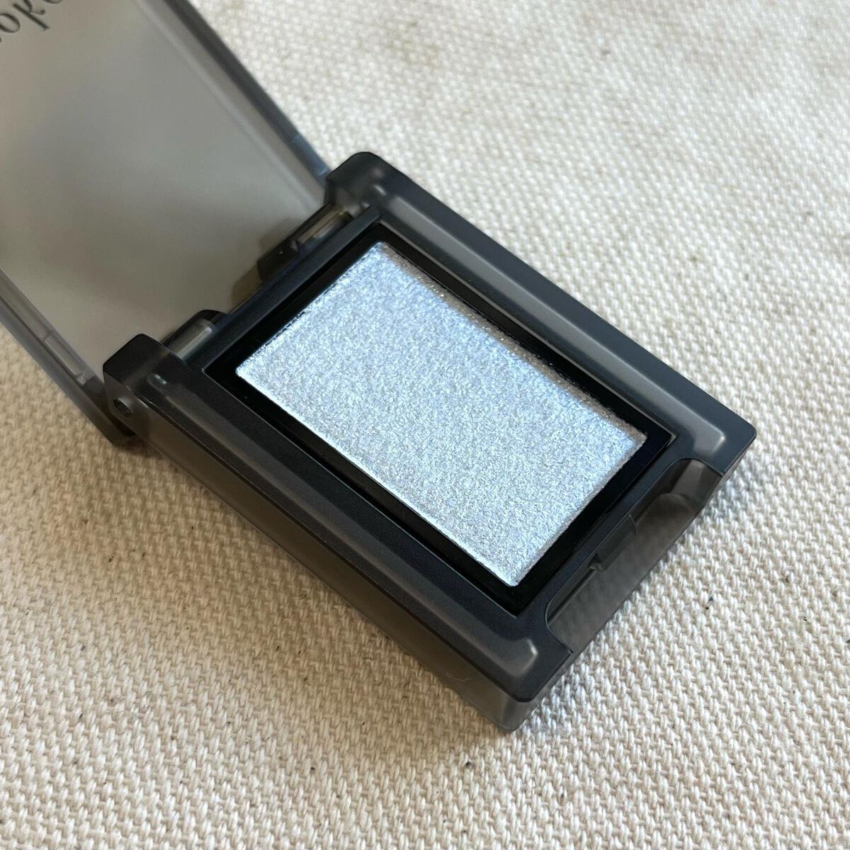 ヴァティック アイズ/Celvoke/単色アイシャドウを使ったクチコミ（2枚目）