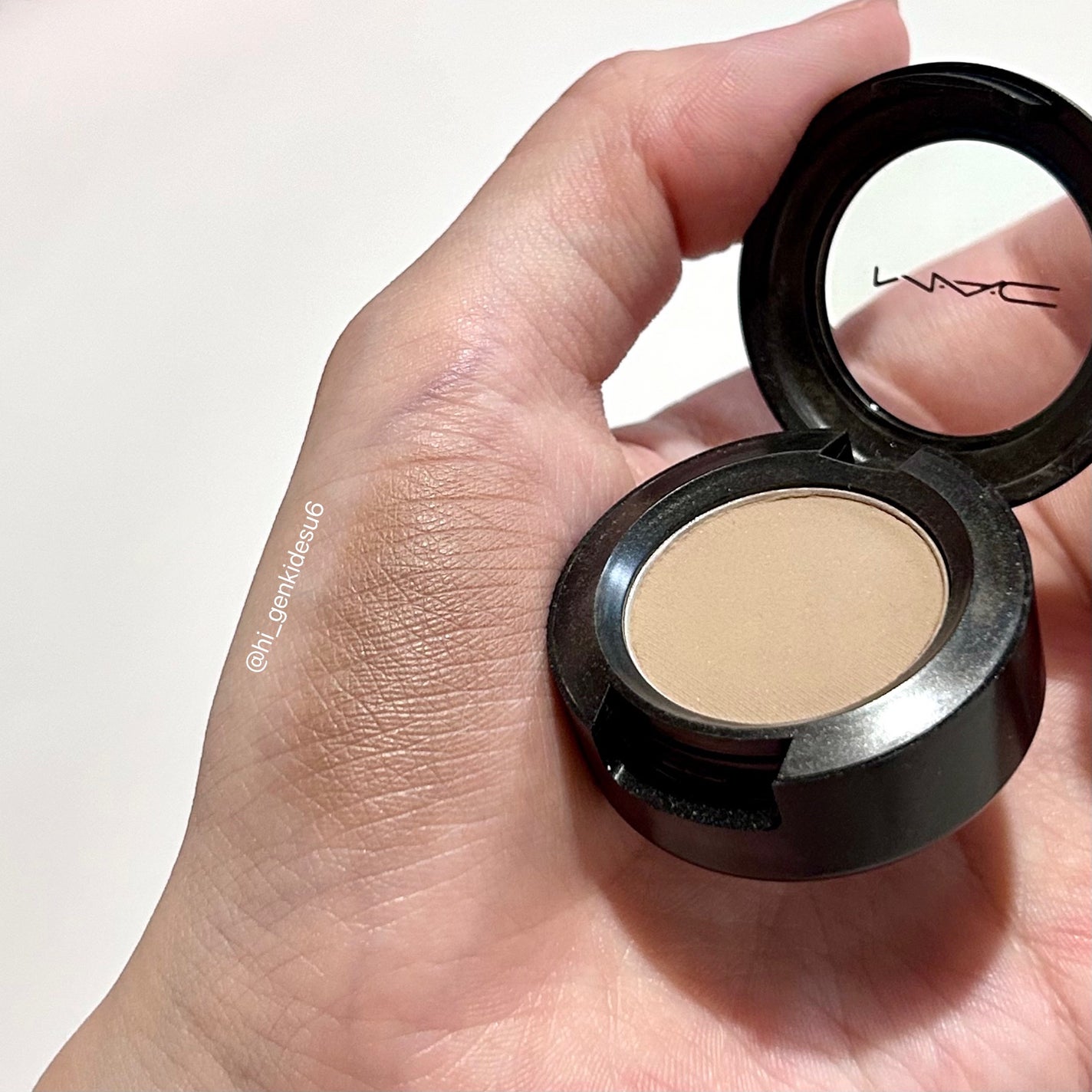 スモール アイシャドウ/M・A・C/単色アイシャドウを使ったクチコミ(2枚目)