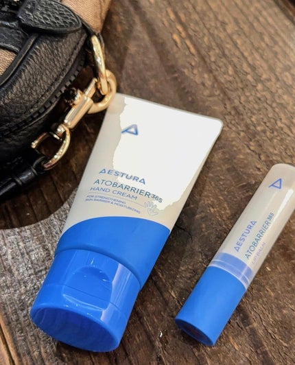 mochi on LIPS 「普段から愛用しているエストラ。韓国のアモーレパシフィック社..」(4枚目)