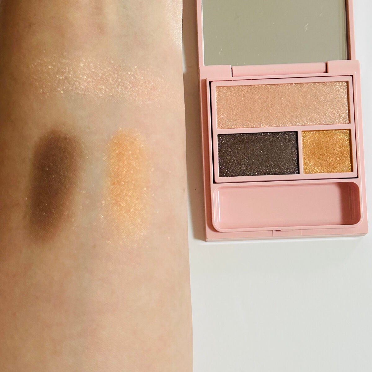 フーミー アイシャドウパレット/WHOMEE/アイシャドウパレットを使ったクチコミ(3枚目)