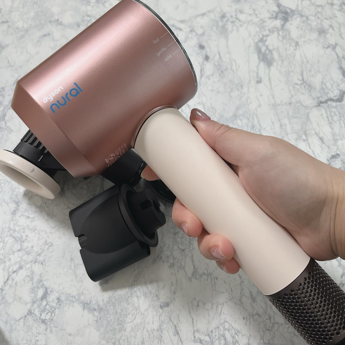 Dyson Supersonic Nural ™ Shine ヘアドライヤー/dyson/ドライヤーを使ったクチコミ（2枚目）