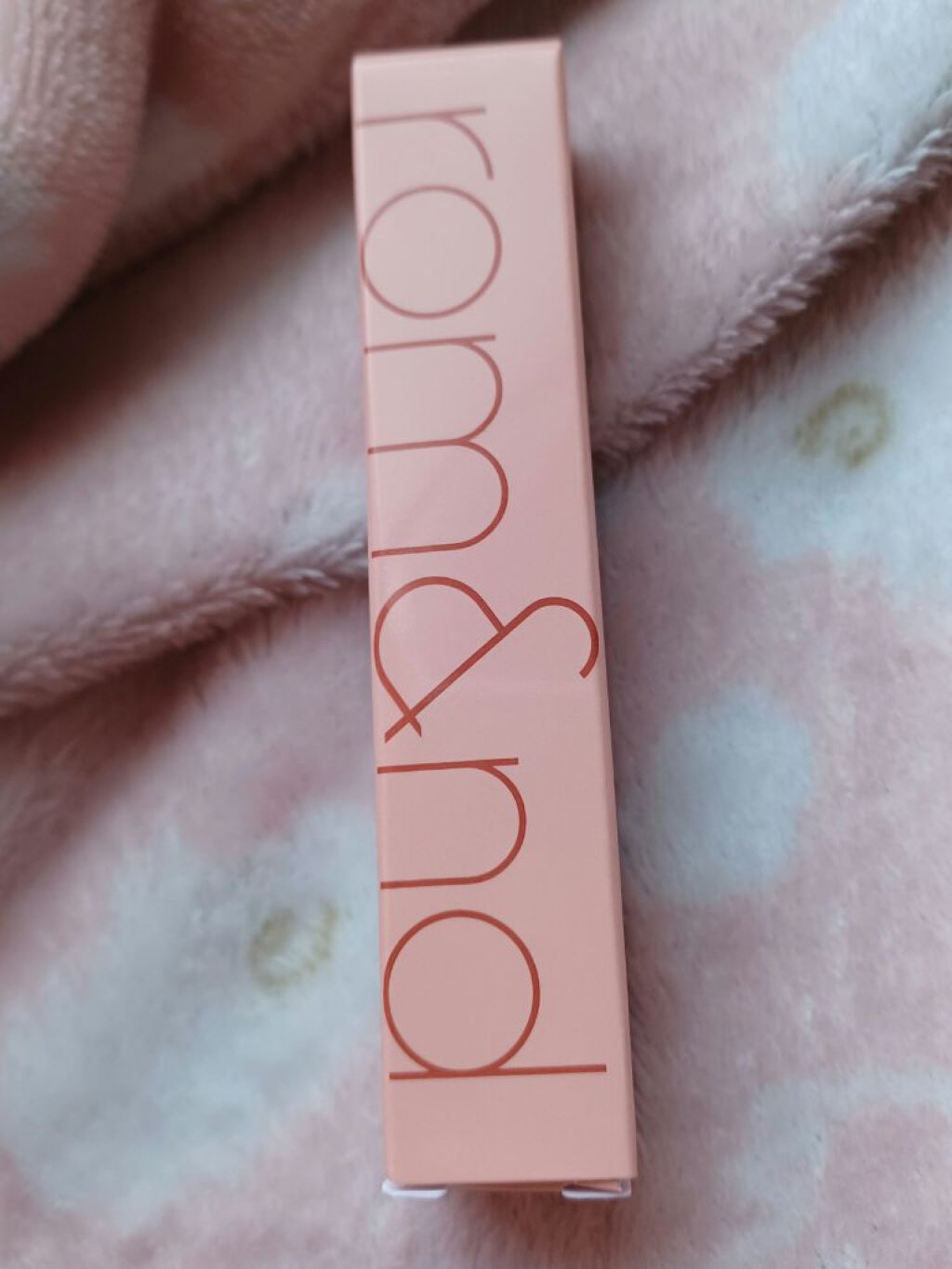 ジューシーラスティングティント/rom&nd/リップティントを使ったクチコミ（2枚目）