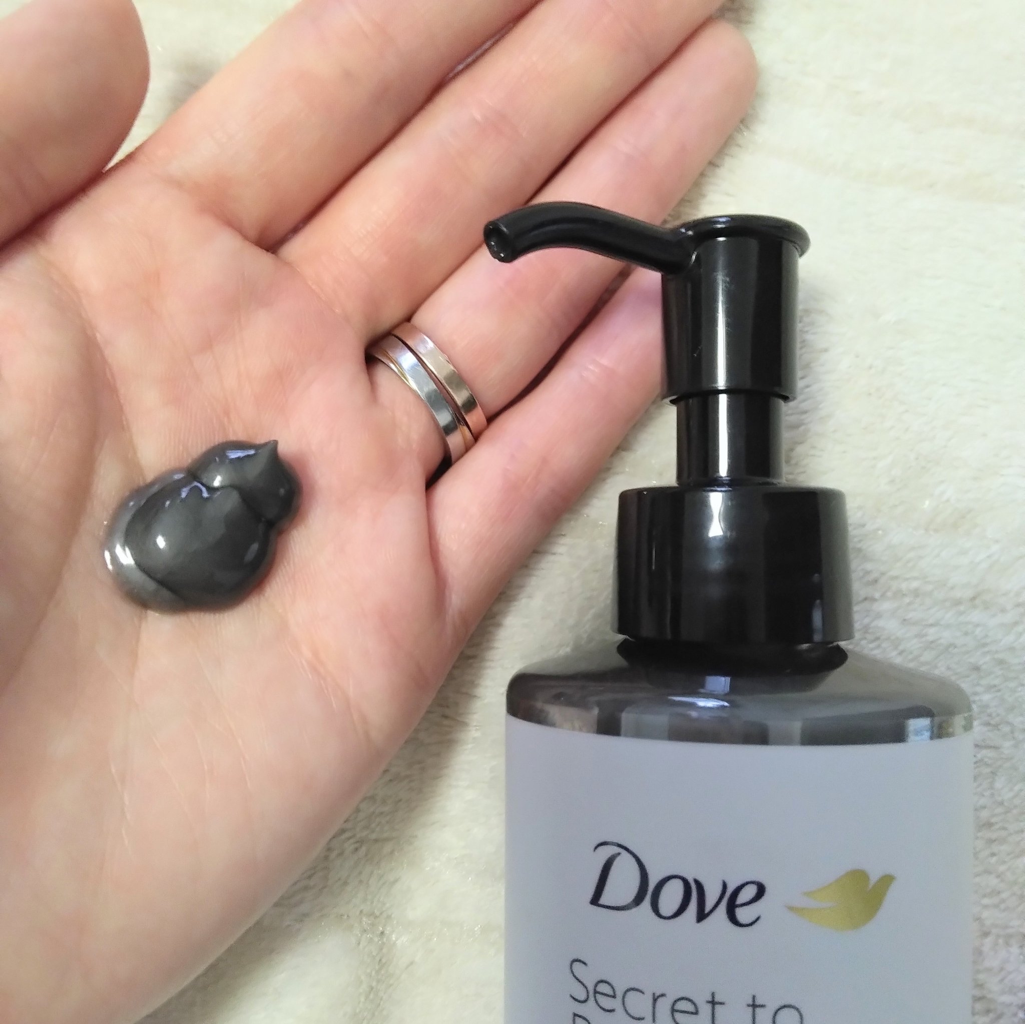 ダヴ 吸着毛穴ケア 洗顔ジェル/ダヴ/その他洗顔料を使ったクチコミ（2枚目）