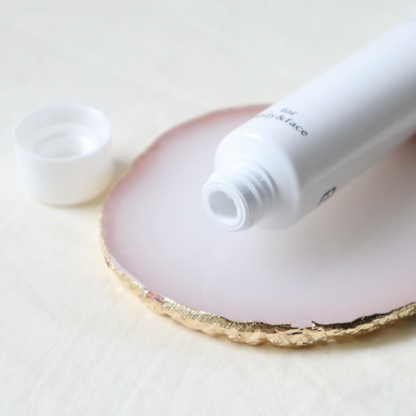 ホワイトニングクリーム/N1us/美容液を使ったクチコミ（2枚目）