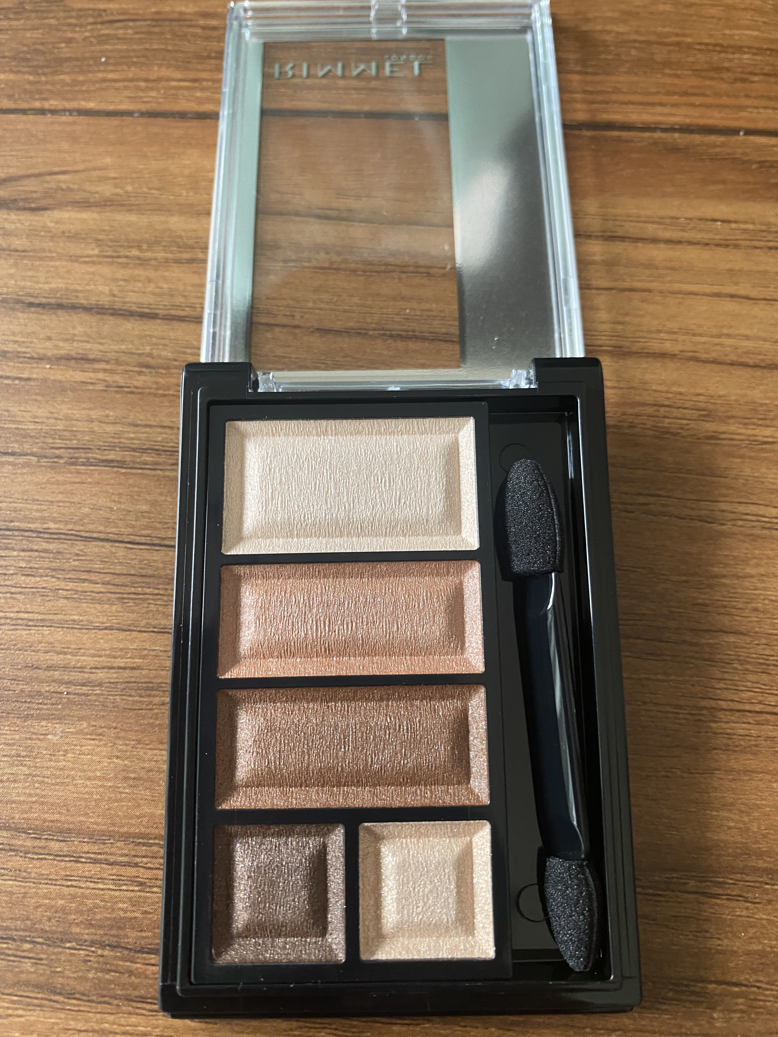 ショコラスウィート アイズ ソフトマット/リンメル ロンドン/アイシャドウパレットを使ったクチコミ（2枚目）