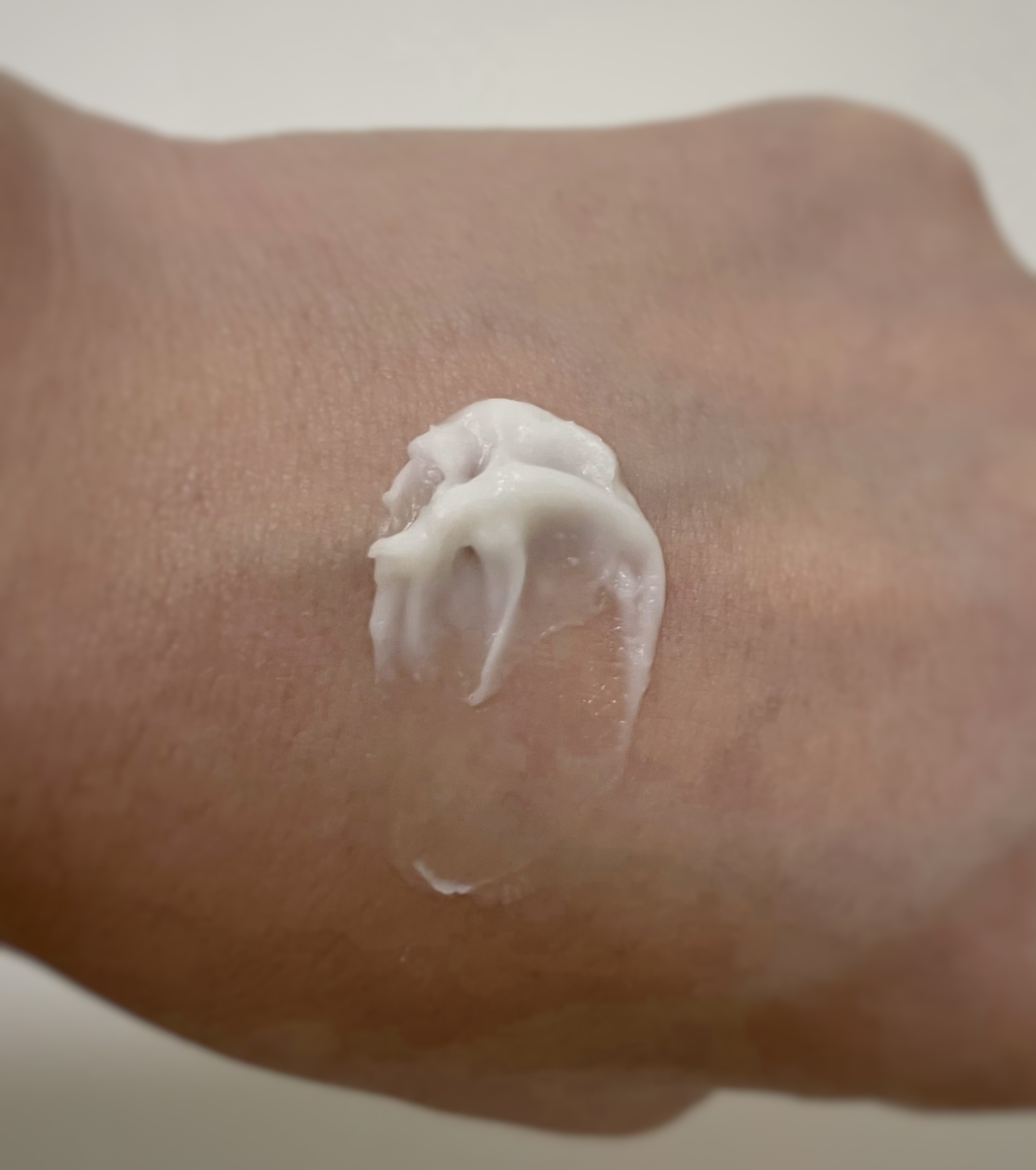 セラム シールド/ONE BY KOSE/フェイスバームを使ったクチコミ（2枚目）