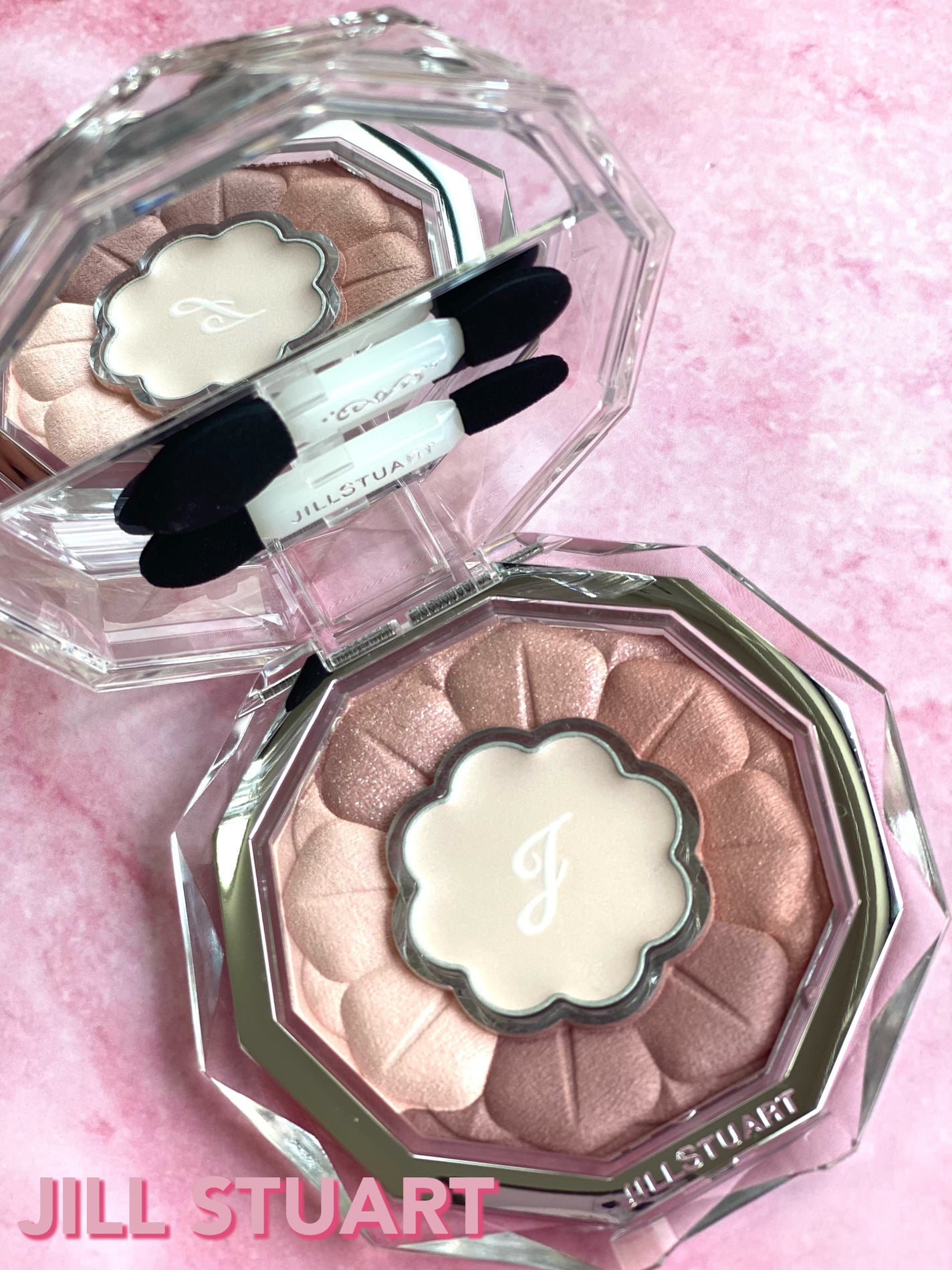 ジルスチュアート ブルームクチュール アイズ/JILL STUART/アイシャドウパレットを使ったクチコミ(1枚目)