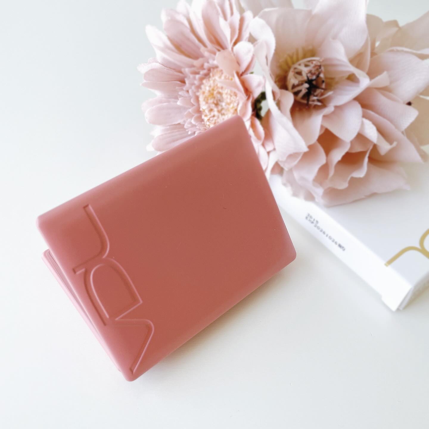 チークステイン ブラッシャー 02 フェイバリット ラベンダー/VDL/パウダーチークを使ったクチコミ（3枚目）