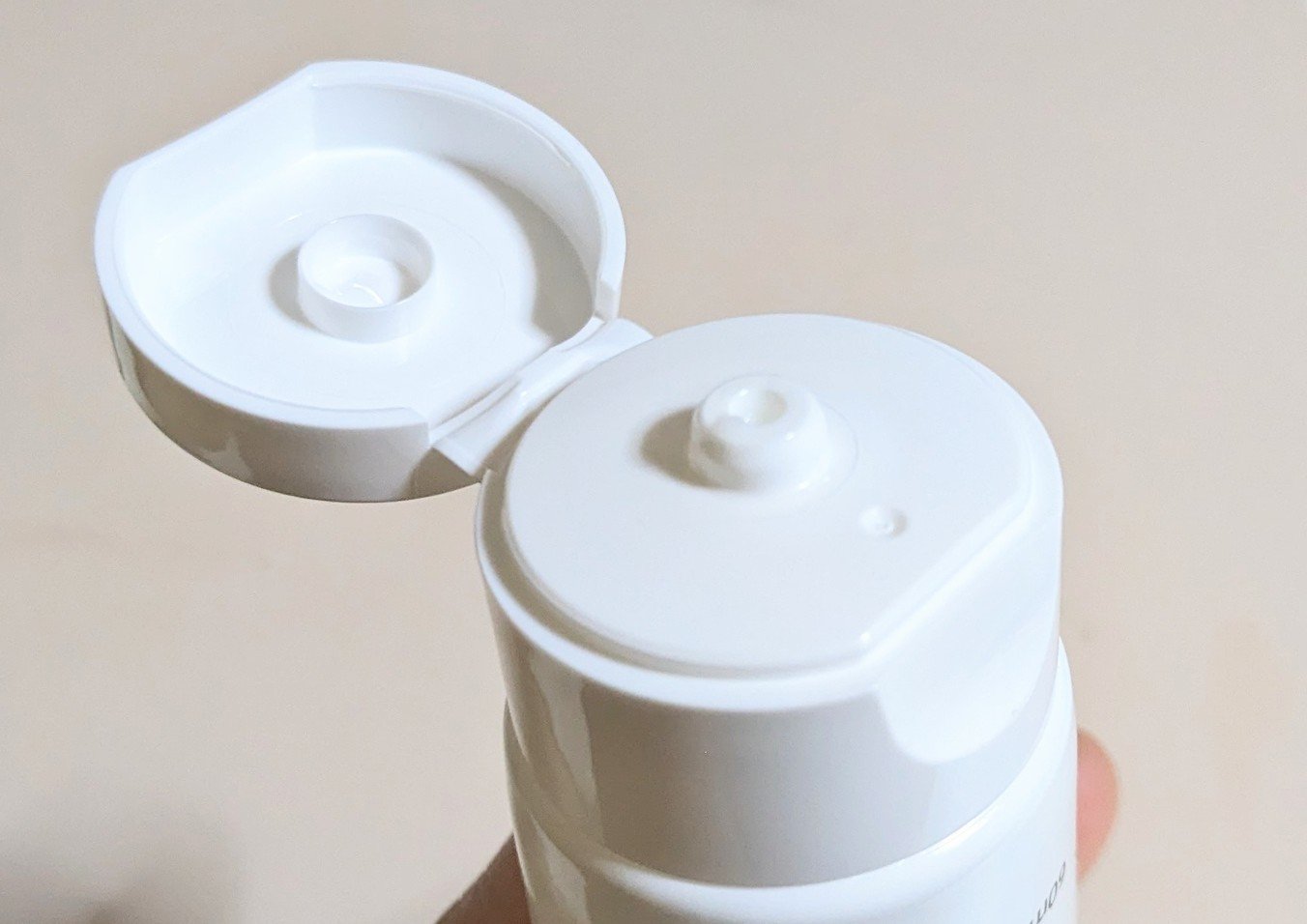 カーミングロータスクリーム/ロベクチン/フェイスクリームを使ったクチコミ（3枚目）