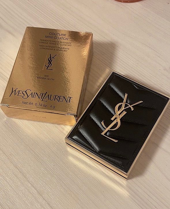 クチュール ミニ クラッチ/YVES SAINT LAURENT BEAUTE/アイシャドウパレットを使ったクチコミ(2枚目)