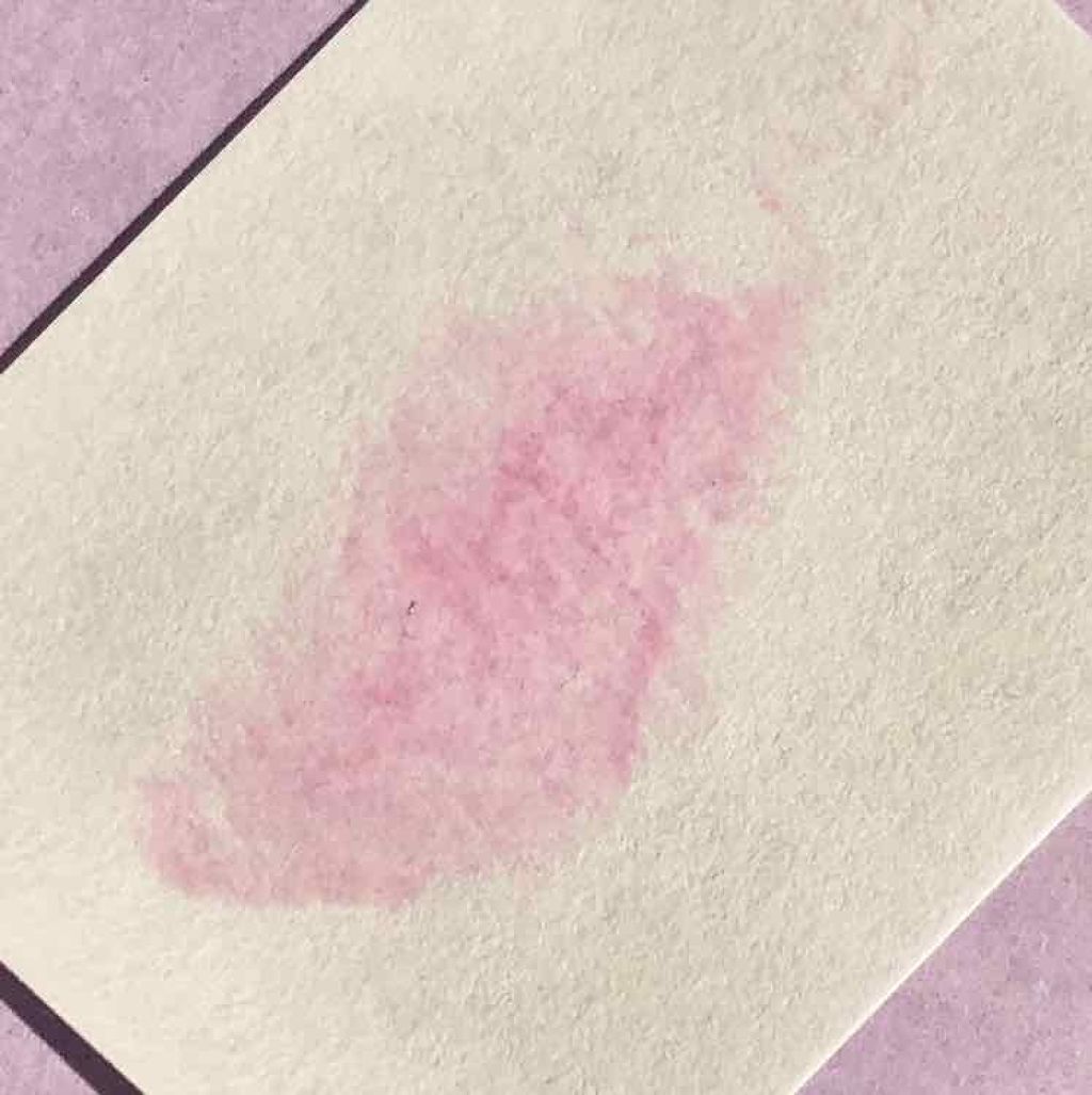 モイストピュアカラーリップ/ニベア/リップクリームを使ったクチコミ（2枚目）