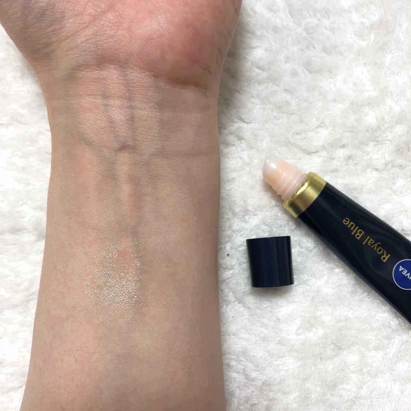 ニベア ロイヤルブルーリップ 濃密美容ケア/ニベア/リップ美容液を使ったクチコミ(5枚目)