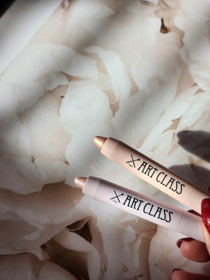 アートクラス アイグリッツ/too cool for school/スティックアイシャドウを使ったクチコミ(3枚目)