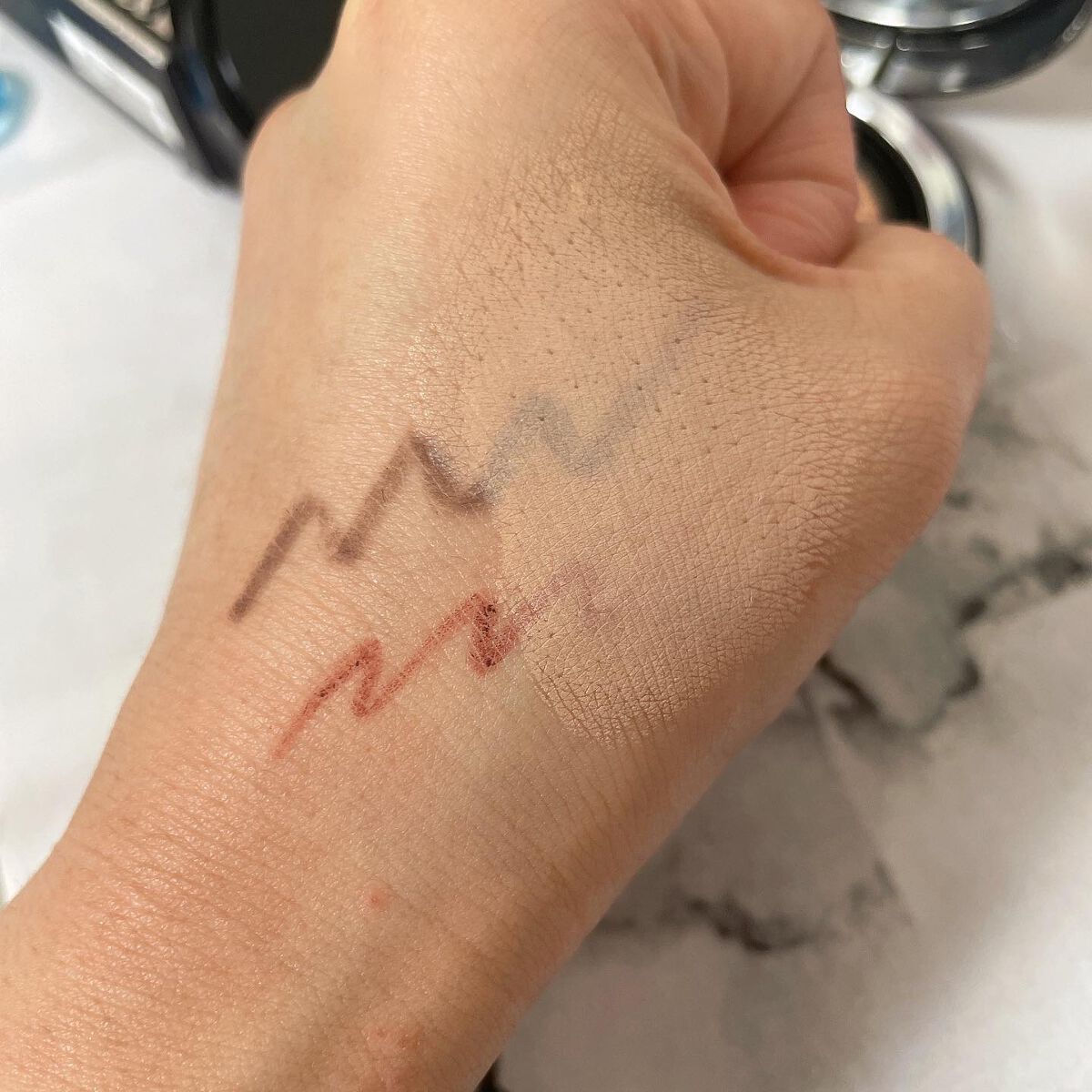 ロングウェアクッションファンデーション/V&Aビューティー/クッションファンデーションを使ったクチコミ(5枚目)