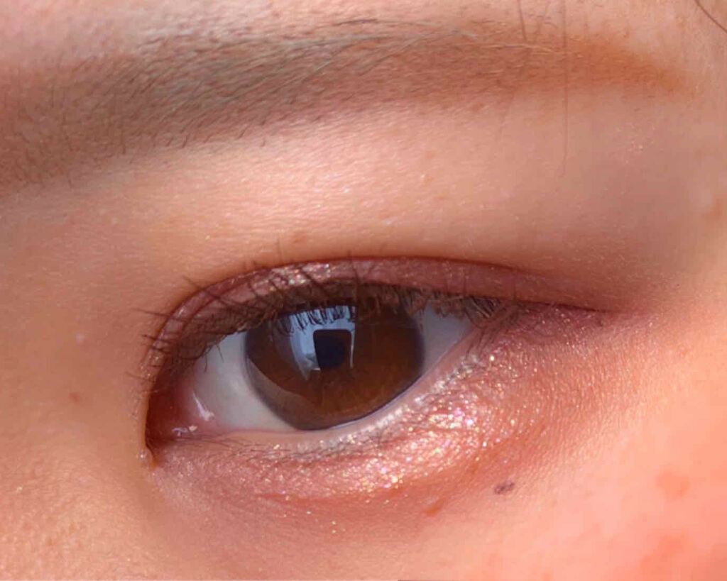 プリズム エアー シャドウ/CLIO/単色アイシャドウを使ったクチコミ（2枚目）