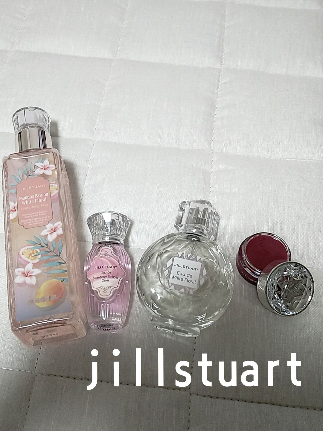 ジルスチュアート リップバーム フィグ＆フリージア：ルビーレッド/JILL STUART/リップバームを使ったクチコミ（1枚目）